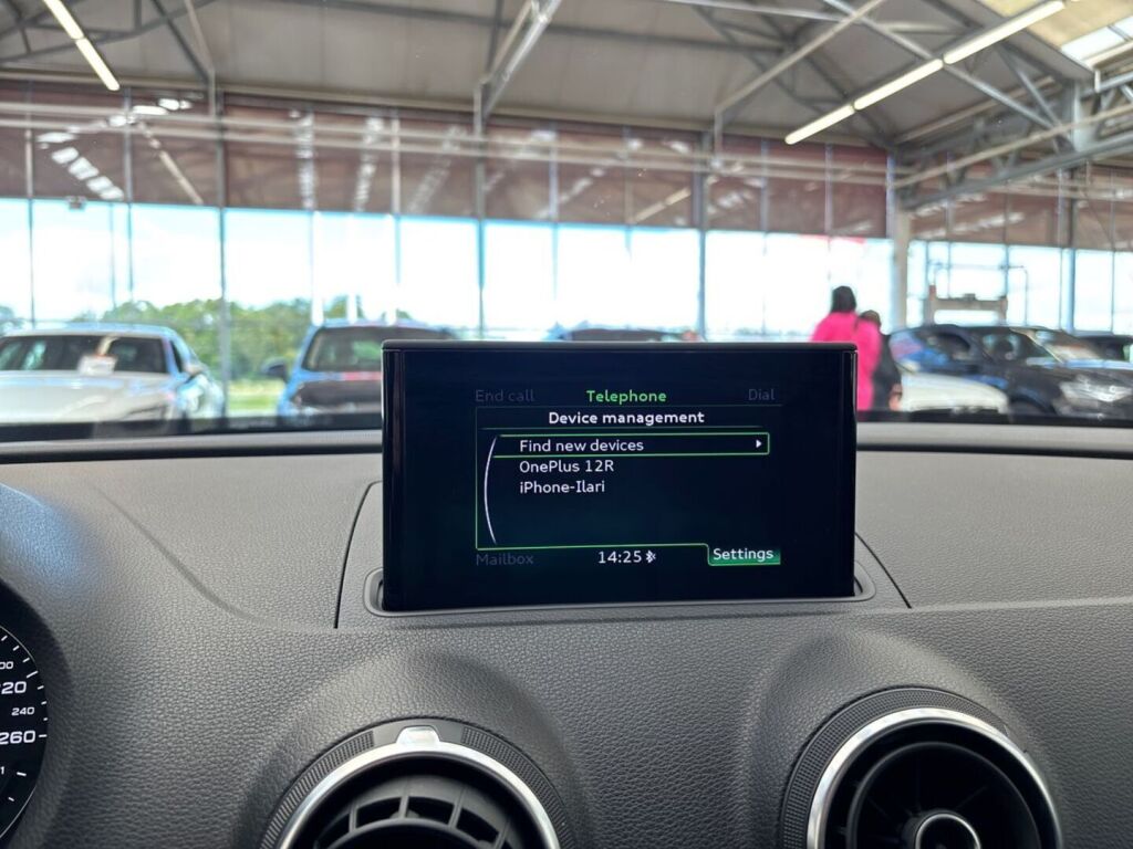 Audi A3 2014 Punainen