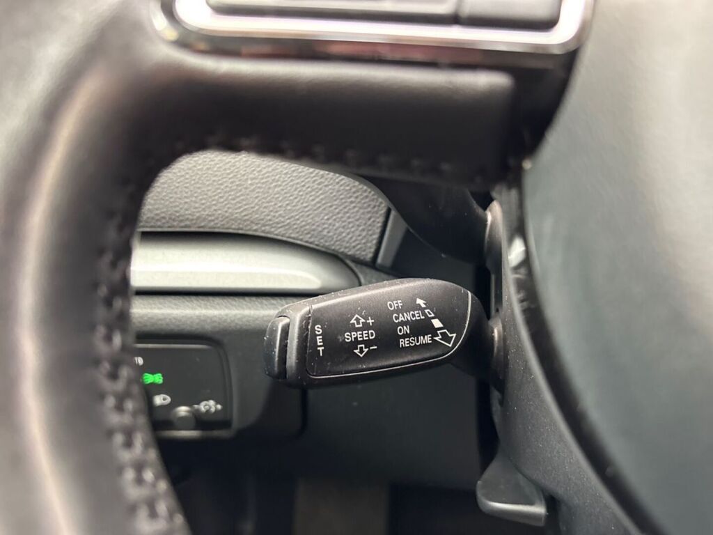 Audi A3 2014 Punainen