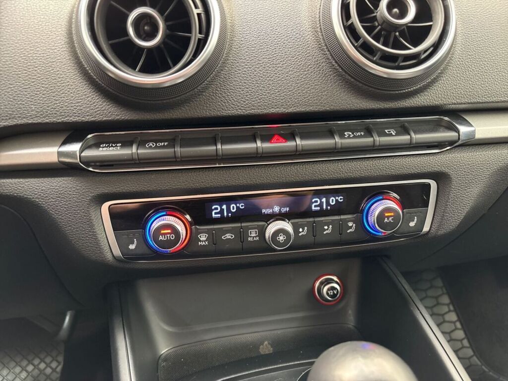 Audi A3 2014 Punainen