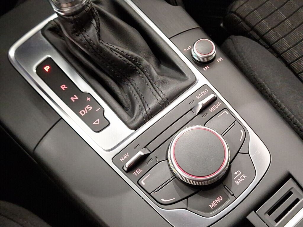 Audi A3 2014 Met. Hopea