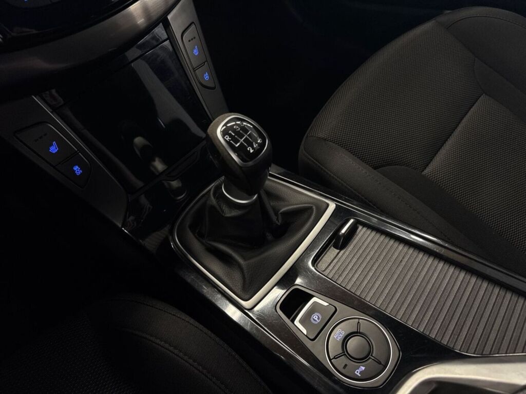 Hyundai i40 Wagon 2015 Sininen