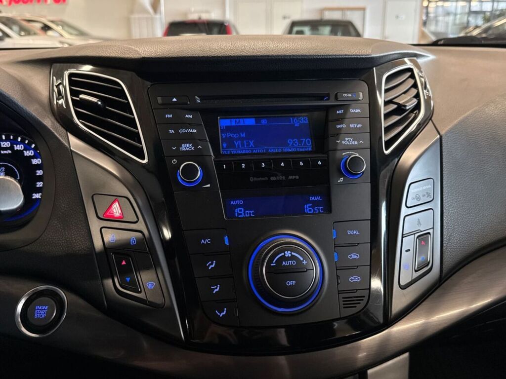 Hyundai i40 Wagon 2015 Sininen