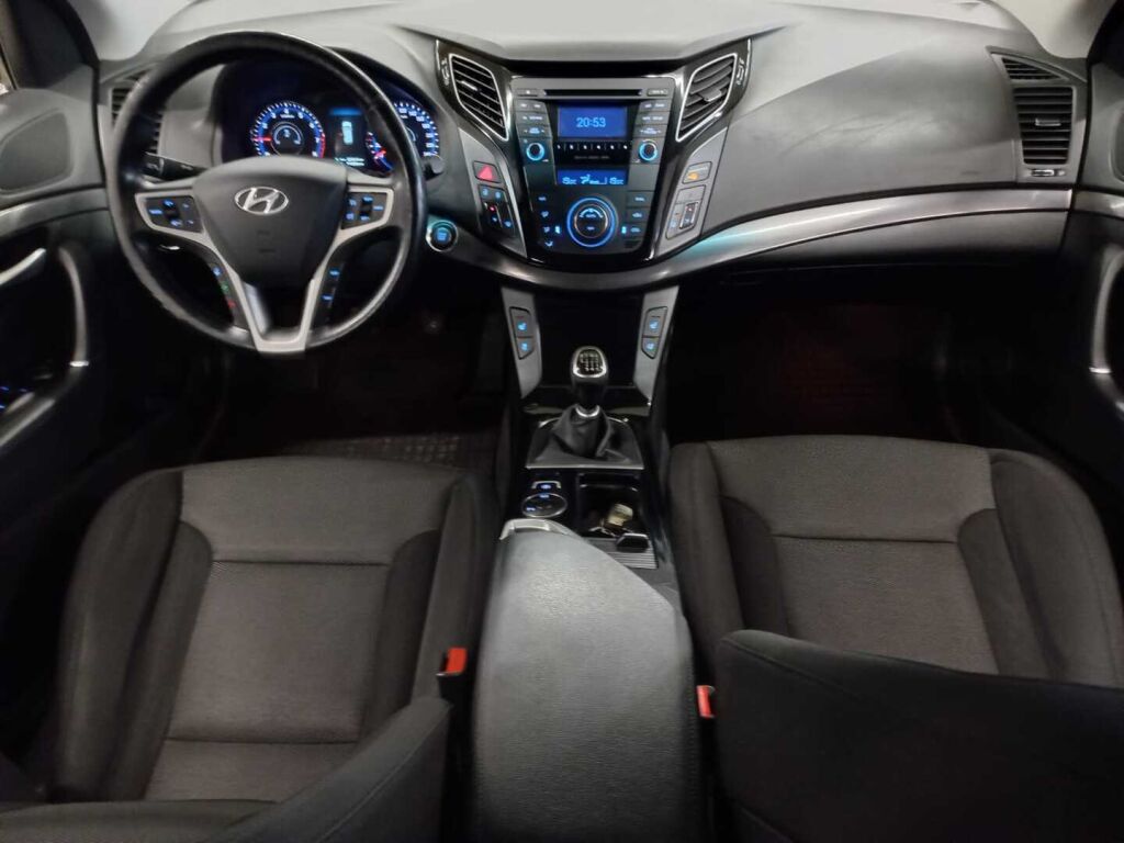 Hyundai i40 Wagon 2015 Sininen