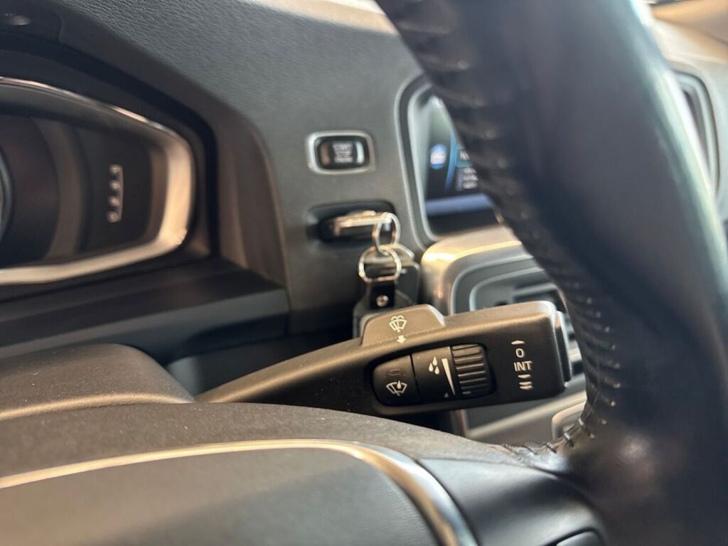 Volvo S60 2014 Sininen