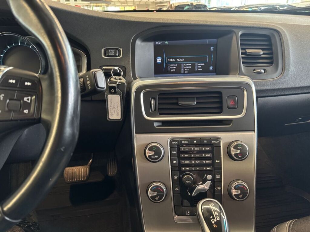Volvo S60 2014 Sininen
