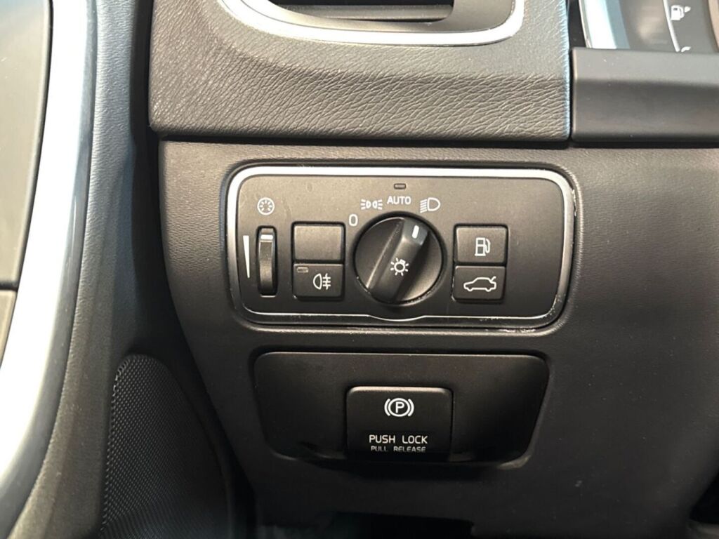 Volvo S60 2014 Sininen
