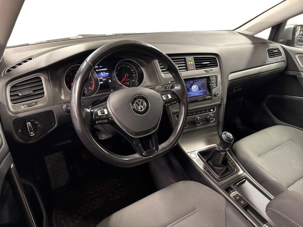 Volkswagen Golf 2014 Metallinhohto Harmaa