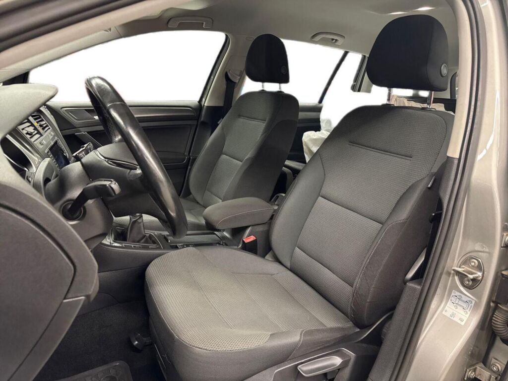 Volkswagen Golf 2014 Metallinhohto Harmaa