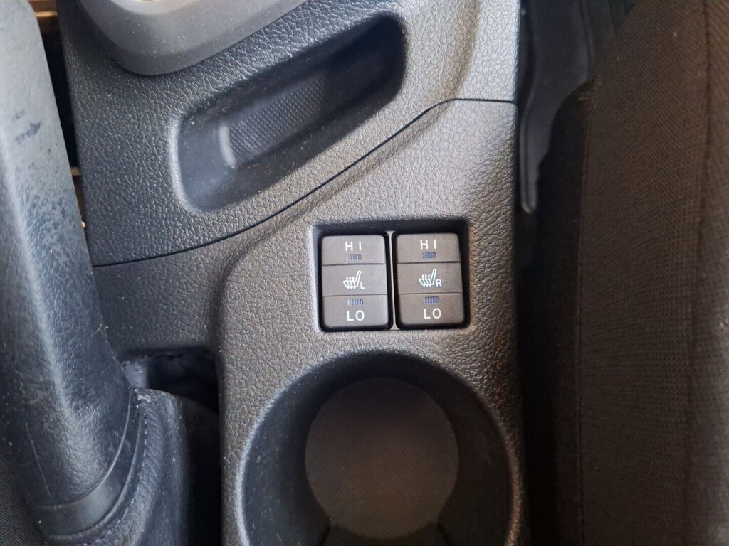 Toyota Auris 2013 Hopea