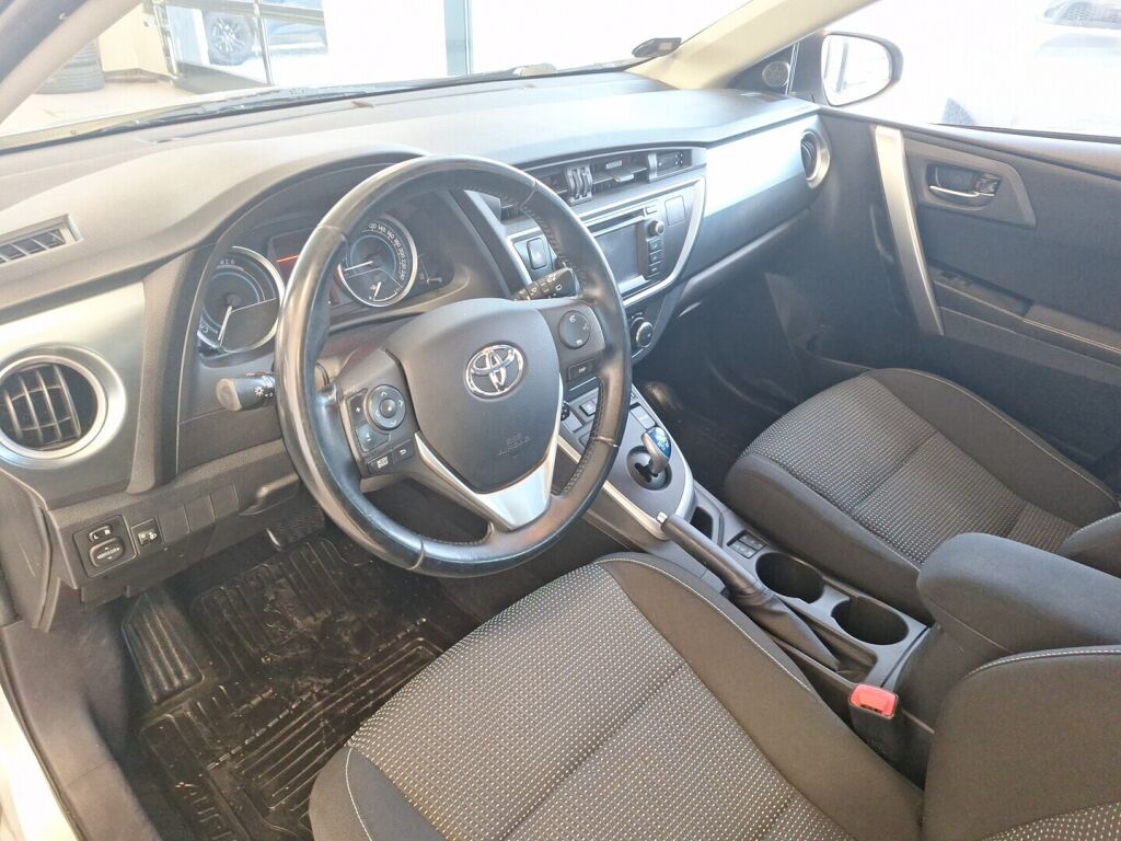 Toyota Auris 2013 Hopea