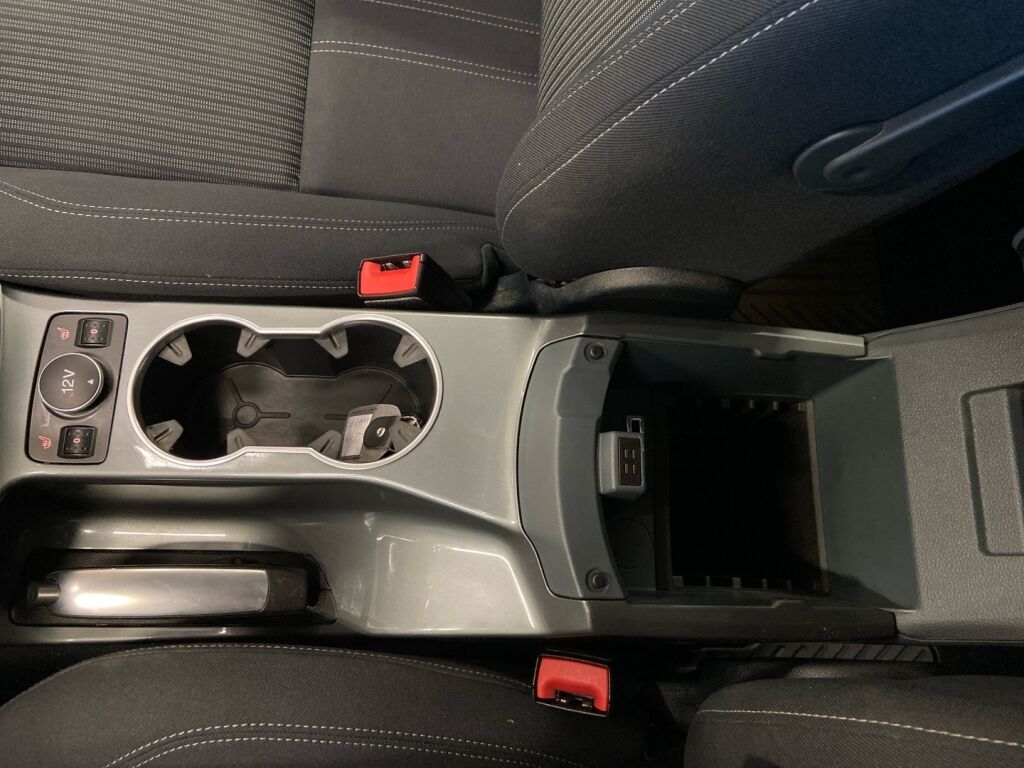 Ford C-Max 2013 Musta