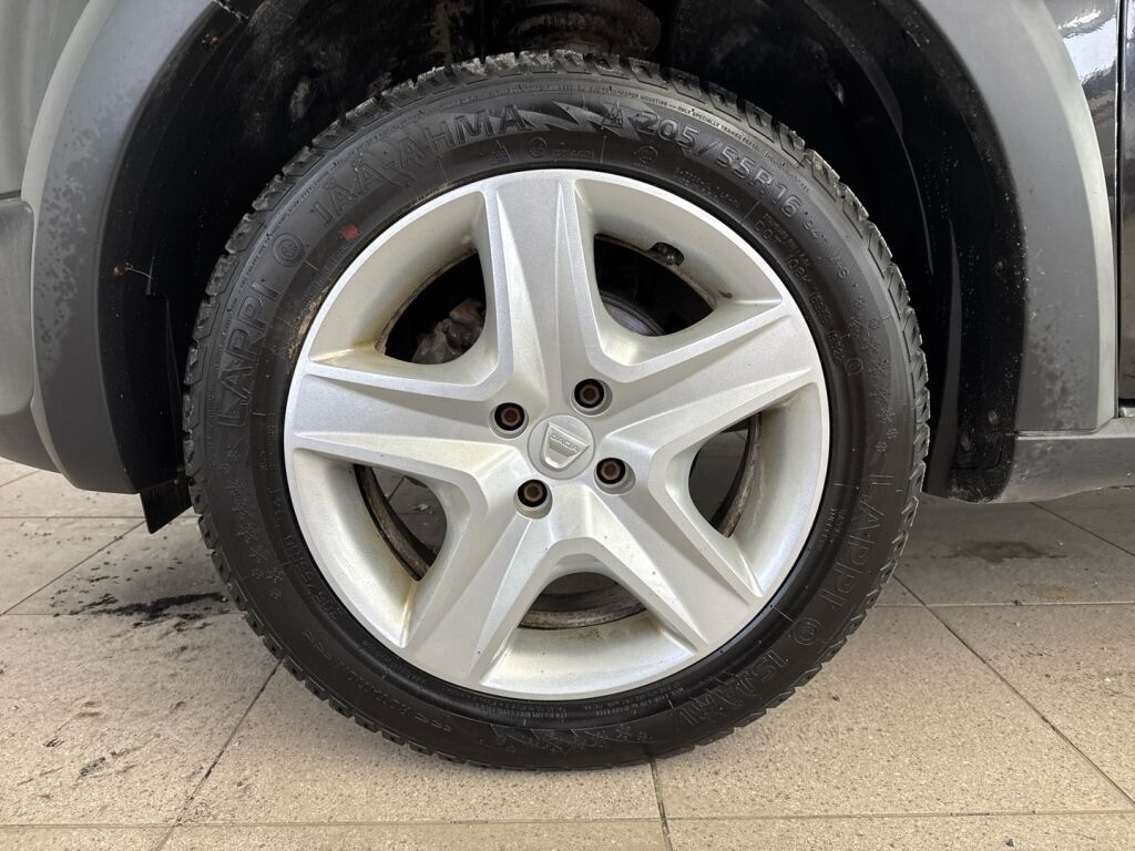 Dacia Sandero 2014 Musta