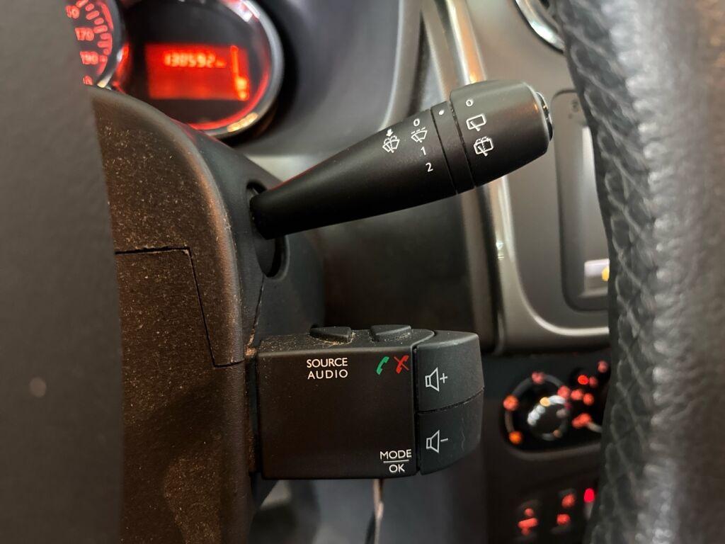 Dacia Sandero 2014 Musta