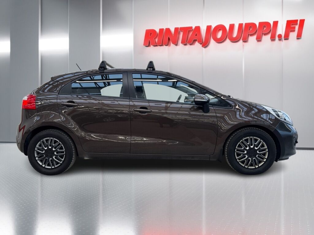 Kia Rio 2014 Ruskea (beige)