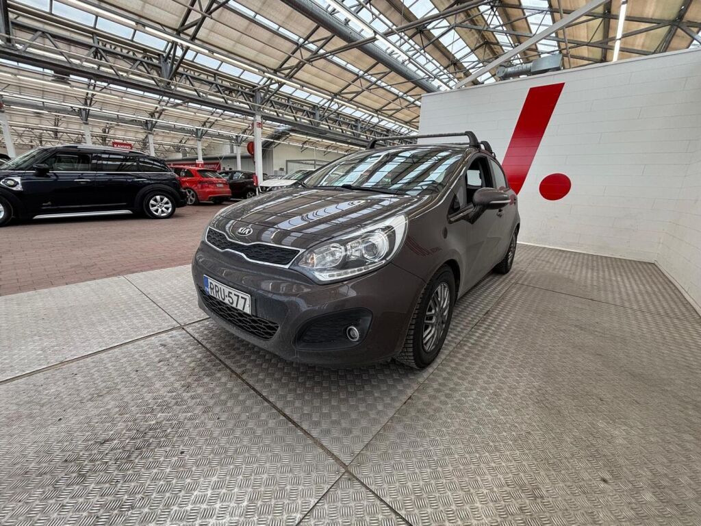 Kia Rio 2014 Ruskea (beige)