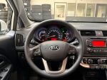 Kia Rio 2013 Valkoinen