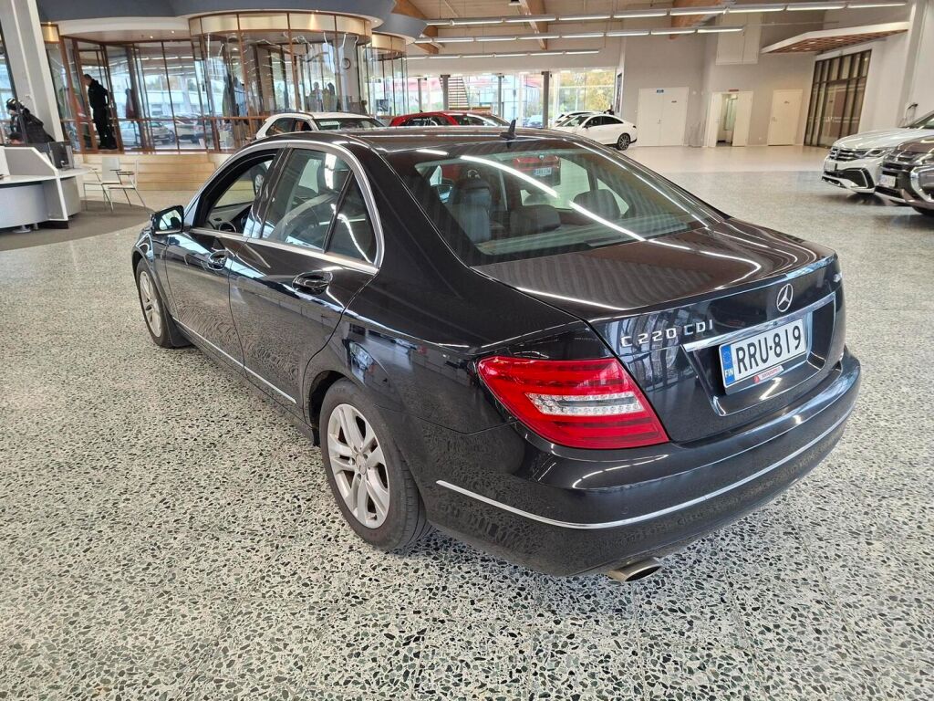 Mercedes-Benz C 2014 Musta