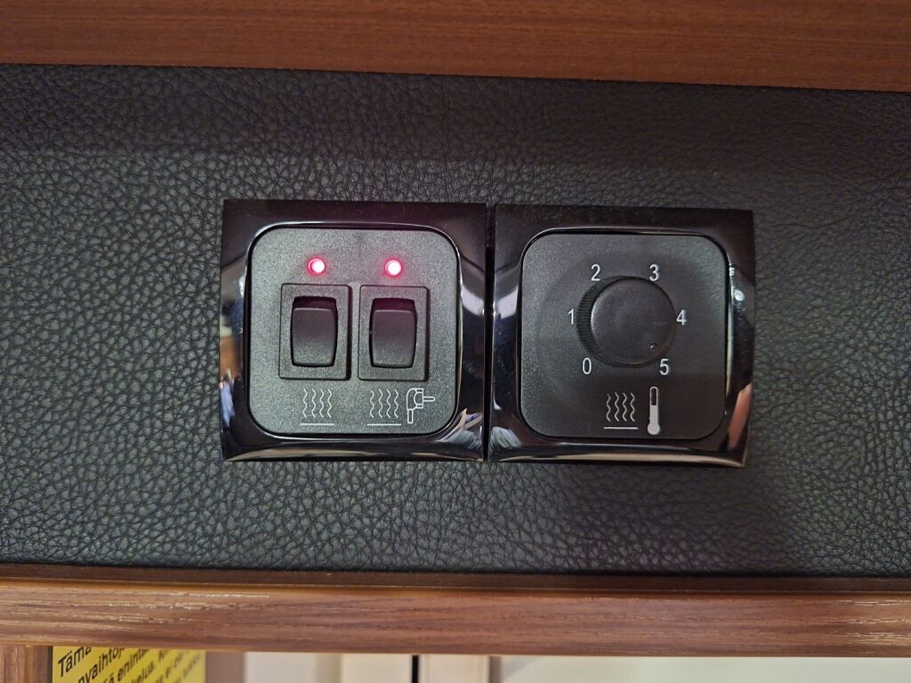 LMC Explorer Blackline i675 G 2015 Valkoinen