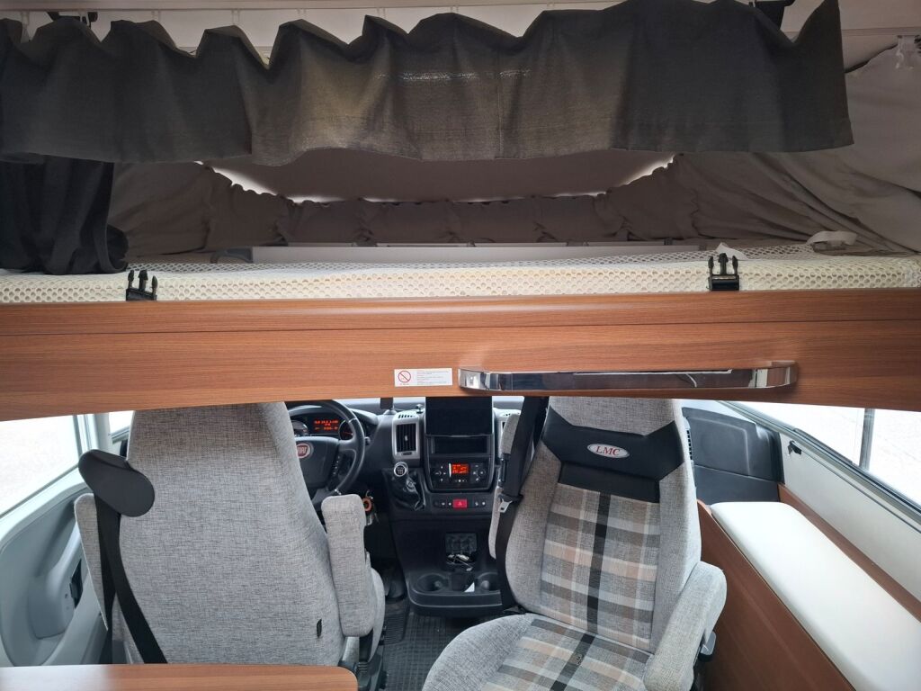 LMC Explorer Blackline i675 G 2015 Valkoinen