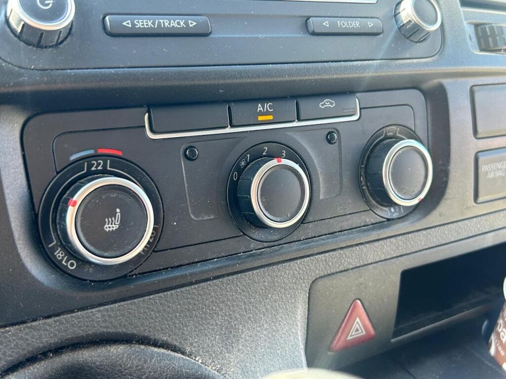 Volkswagen Transporter 2014 Valkoinen