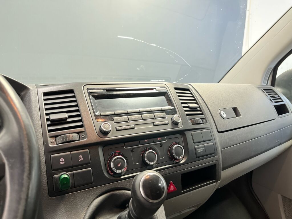 Volkswagen Transporter 2014 Valkoinen