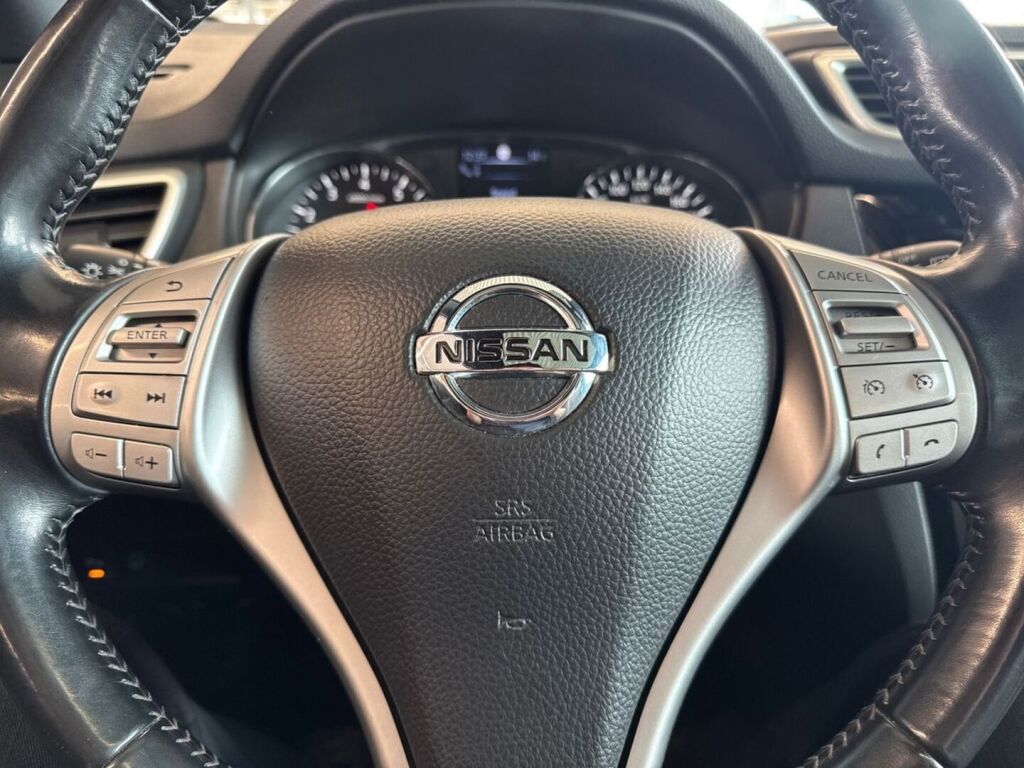 Nissan Qashqai 2014 Metallinhohto Ruskea (beige)
