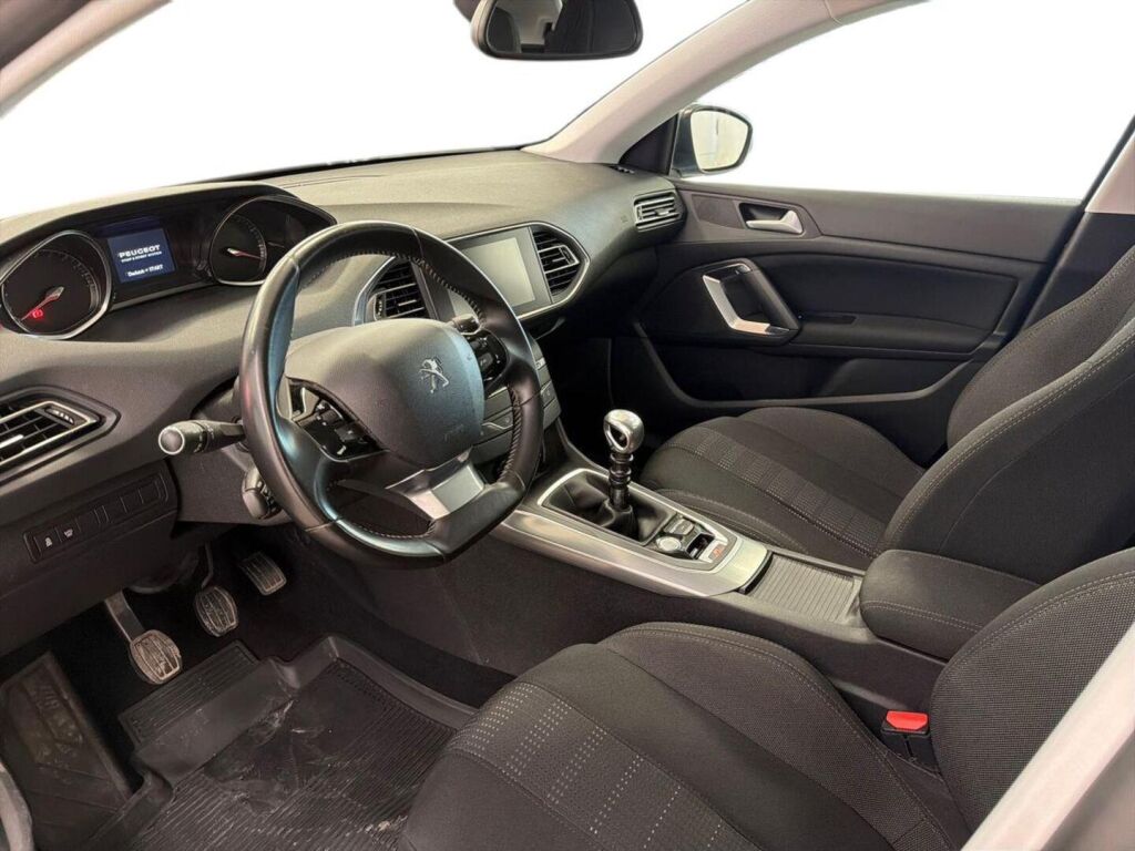 Peugeot 308 2015 Harmaa