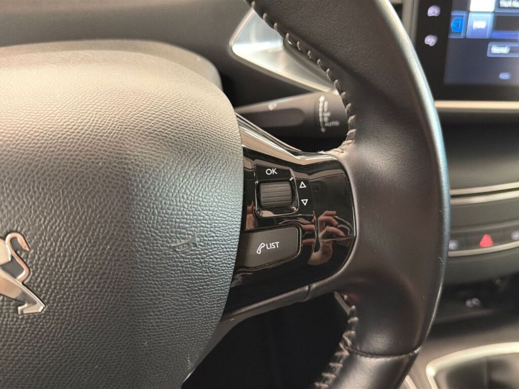 Peugeot 308 2015 Harmaa