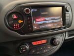 Toyota Yaris 2015 Musta