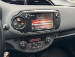 Toyota Yaris 2015 Musta