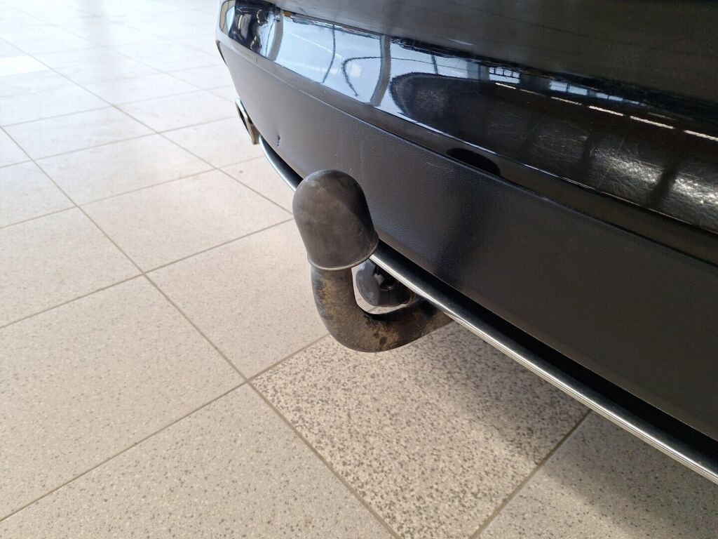 Mercedes-Benz CLA 2015 Musta