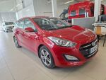 Hyundai i30 Wagon 2016 Punainen