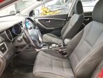 Hyundai i30 Wagon 2016 Punainen