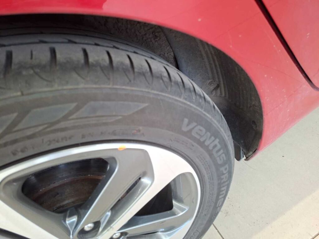 Hyundai i30 Wagon 2016 Punainen