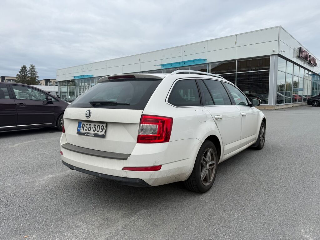 Skoda Octavia 2015 Valkoinen