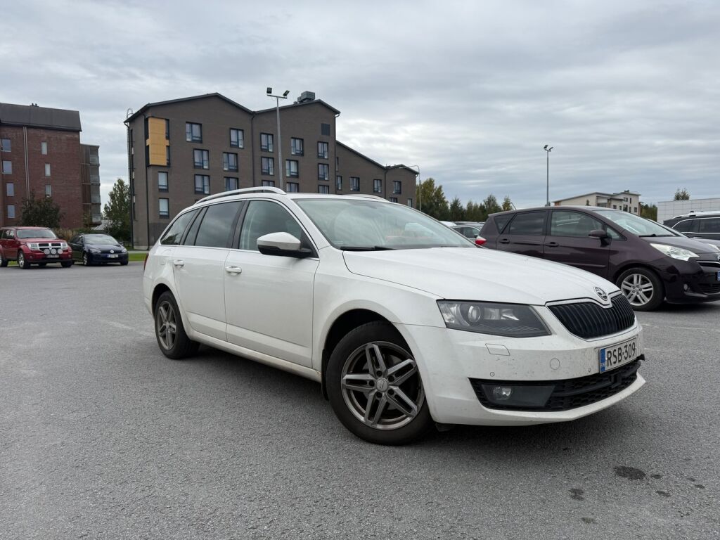 Skoda Octavia 2015 Valkoinen