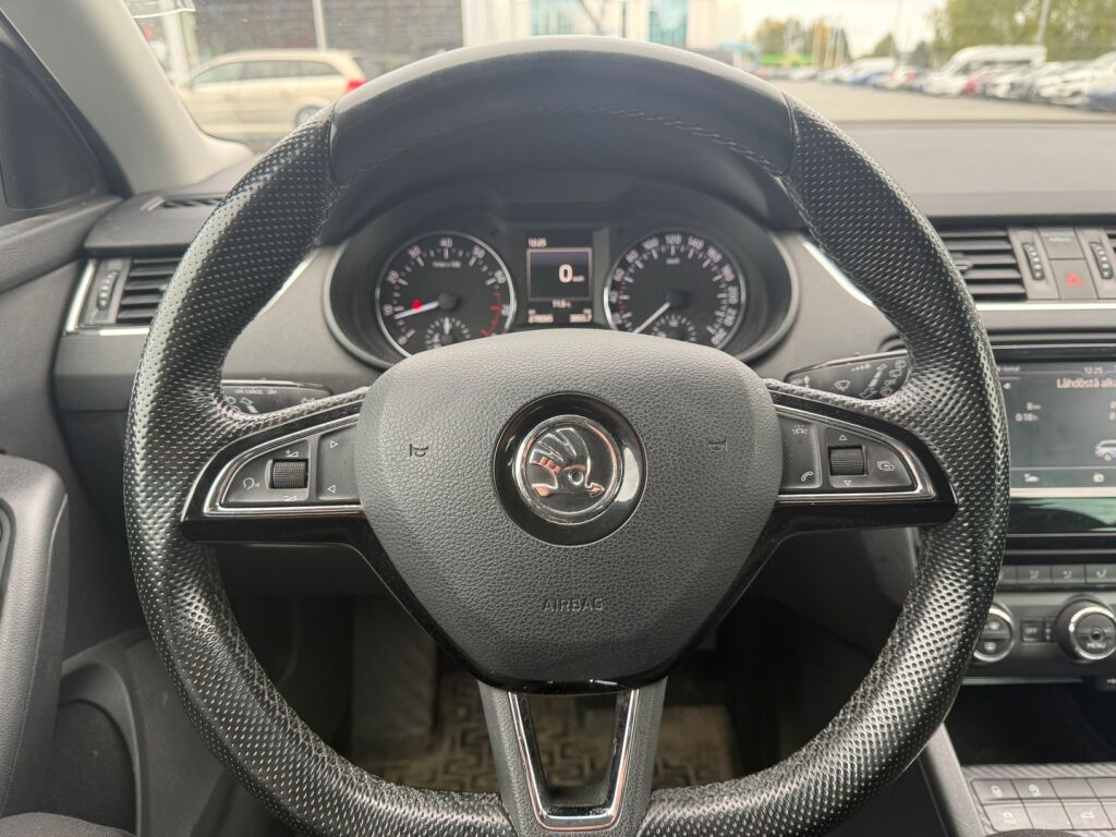 Skoda Octavia 2015 Valkoinen