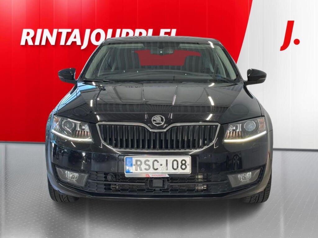Skoda Octavia 2015 Musta