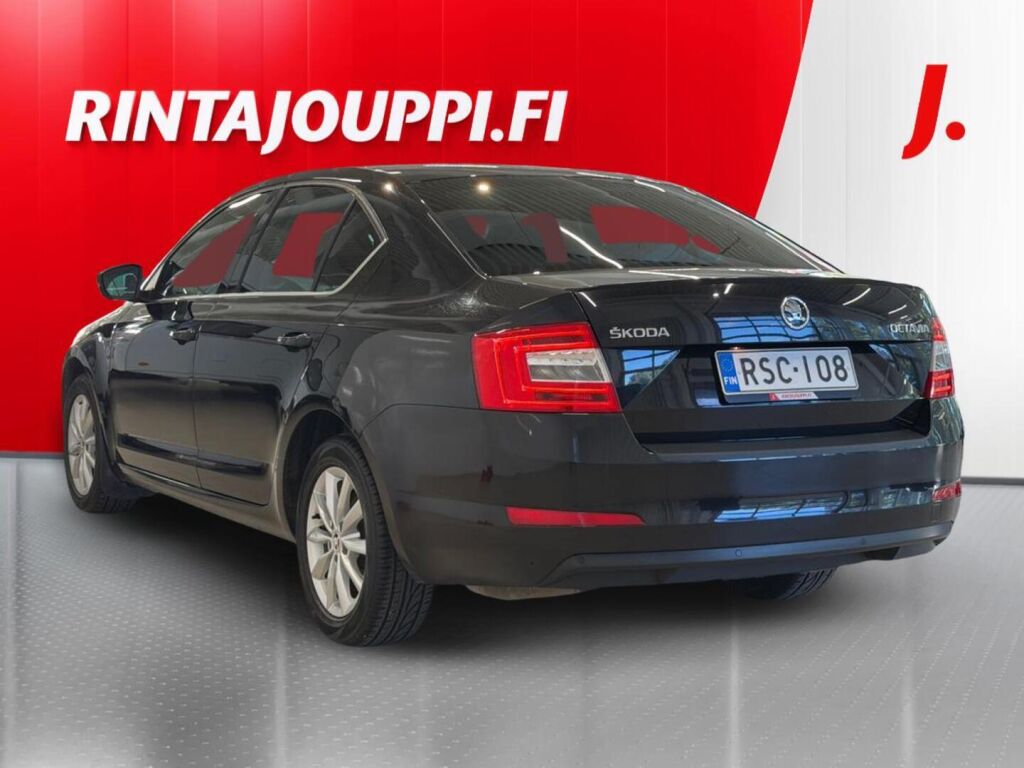 Skoda Octavia 2015 Musta