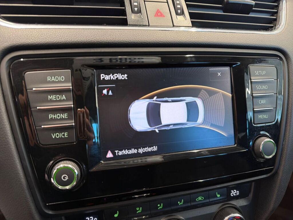 Skoda Octavia 2015 Musta