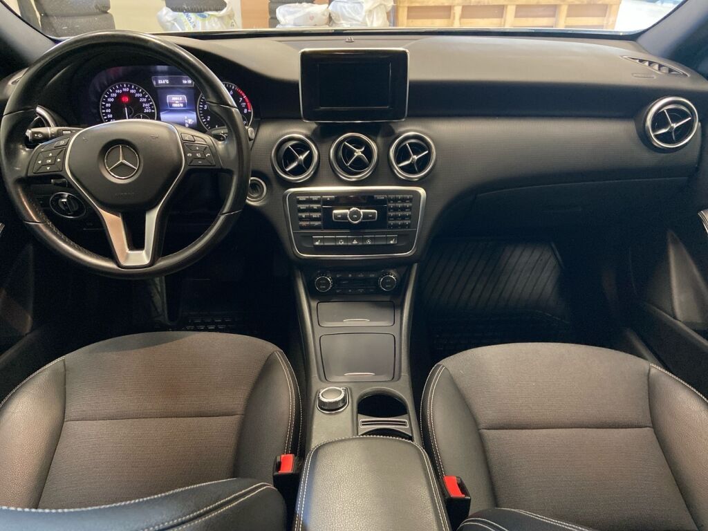 Mercedes-Benz A 2015 Harmaa