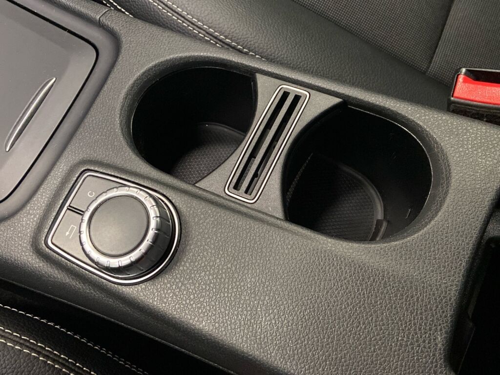 Mercedes-Benz A 2015 Harmaa