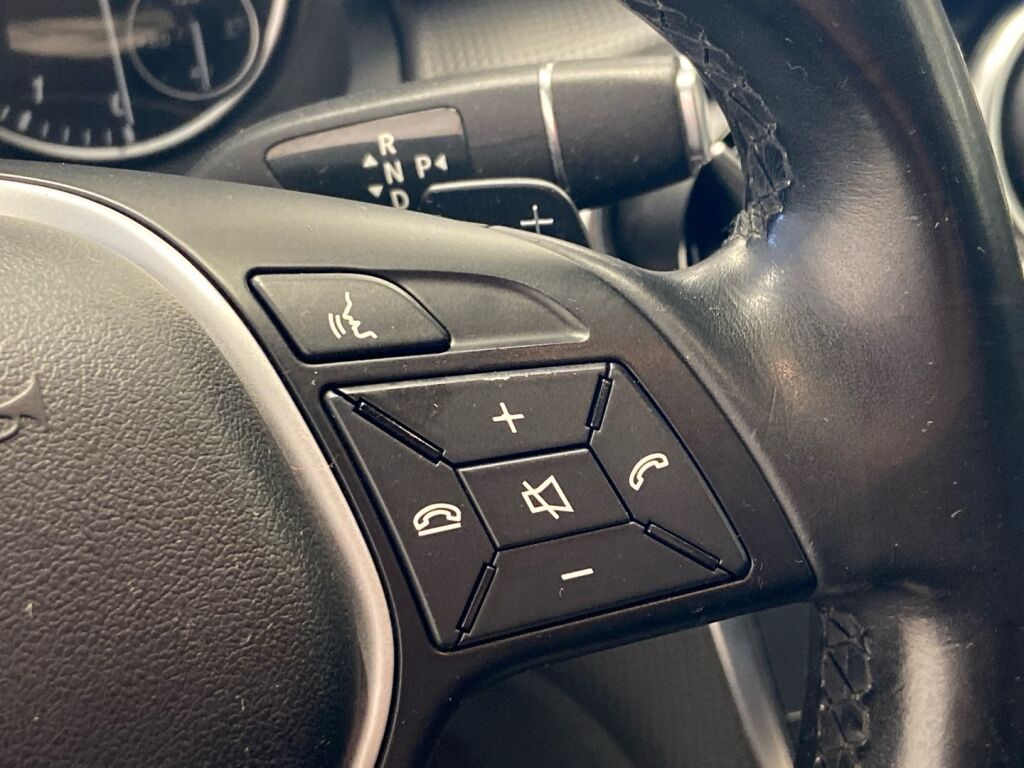 Mercedes-Benz A 2015 Harmaa