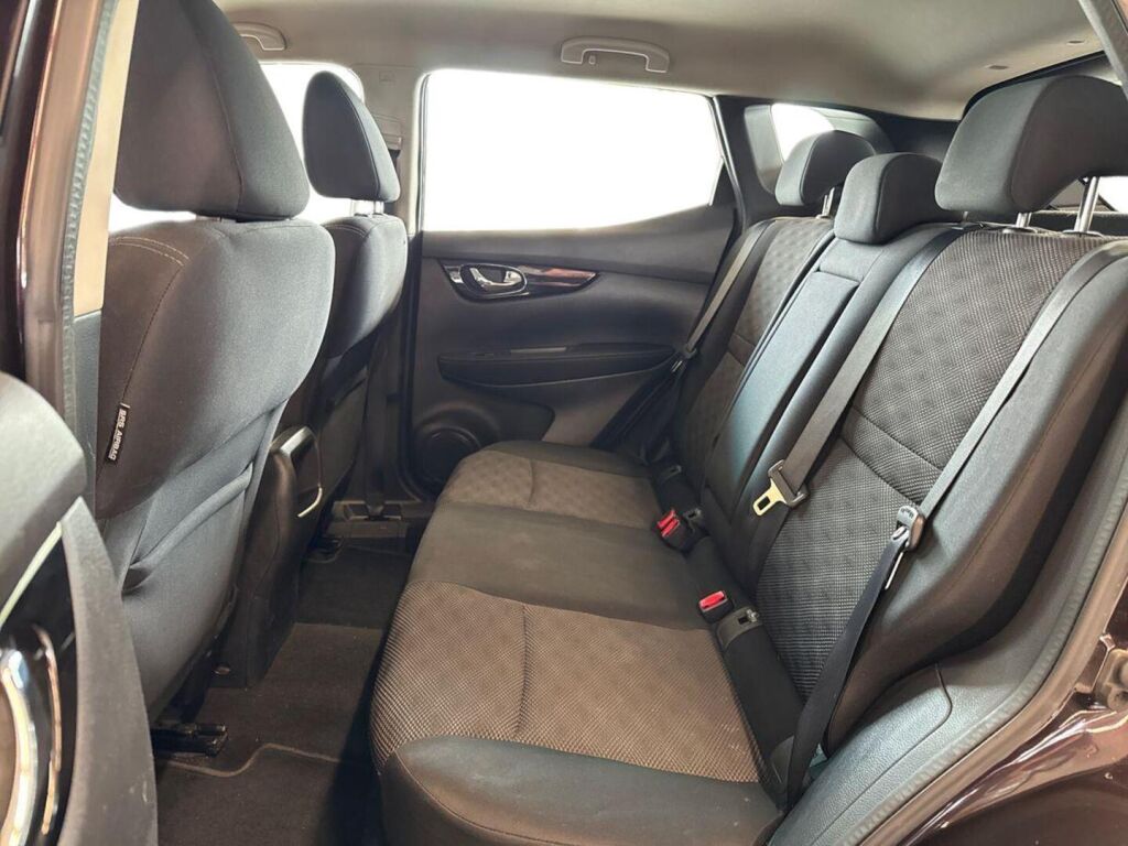 Nissan Qashqai 2015 Metallinhohto Violetti