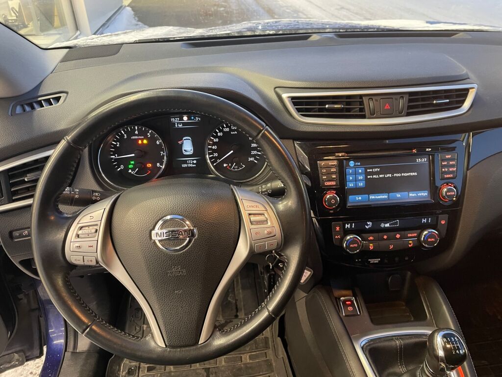 Nissan Qashqai 2015 Sininen