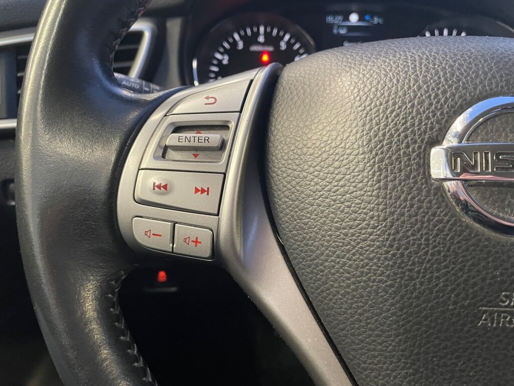 Nissan Qashqai 2015 Sininen