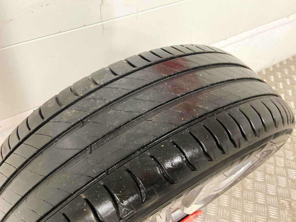 Peugeot 2008 2015 Valkoinen