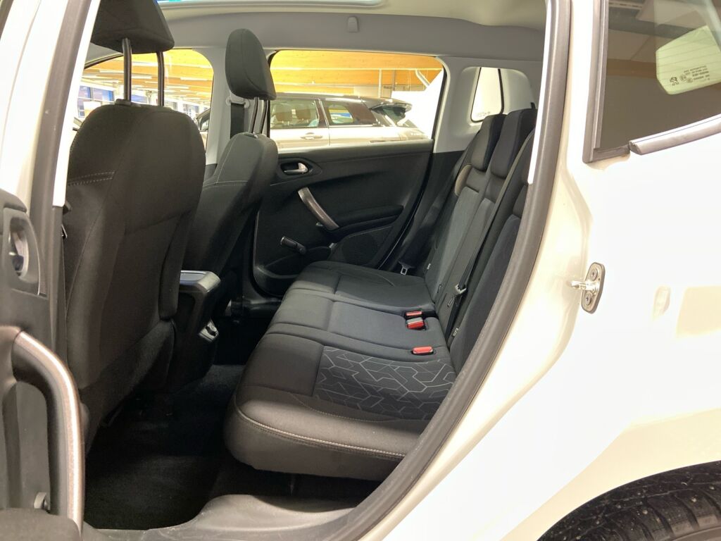 Peugeot 2008 2015 Valkoinen