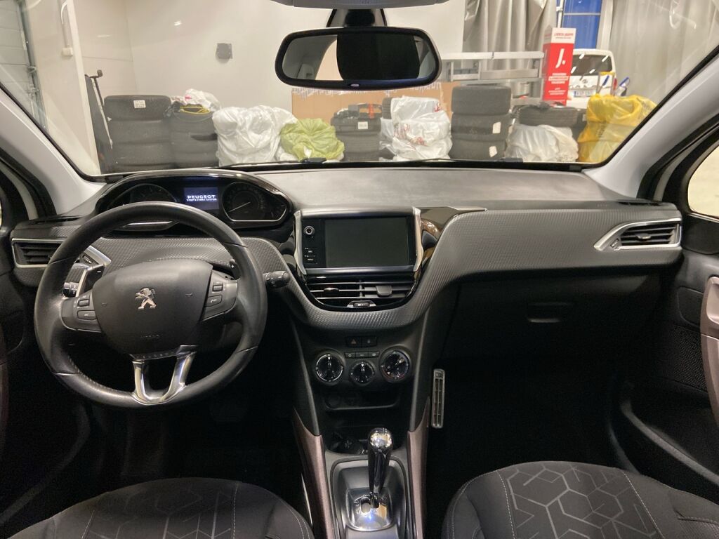 Peugeot 2008 2015 Valkoinen