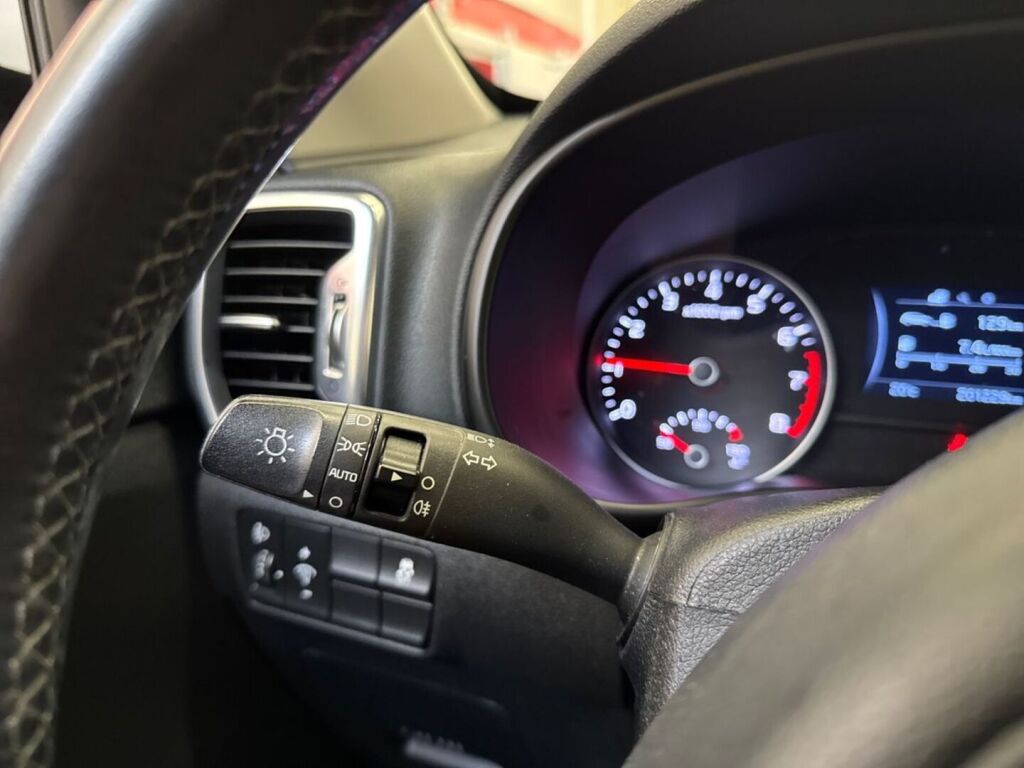 Kia Sportage 2016 Valkoinen